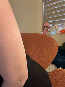 Snapshot of MaiLiiil chatting on March 15, 2026, 9:59 am MaiLiiil online show from March 15, 2026, 9:59 am