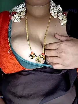 Geetha227 online show from November 13, 2025, 3:55 pm