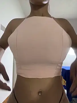 Snapshot of Bandidasexy22 chatting on October 18, 2025, 2:18 pm Bandidasexy22 online show from October 18, 2025, 2:18 pm