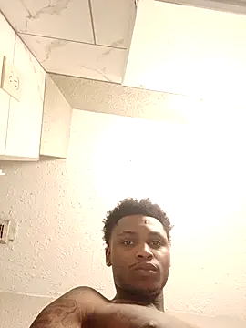 Snapshot of Dropdingo chatting on November 18, 2025, 7:57 am Dropdingo online show from November 18, 2025, 7:57 am