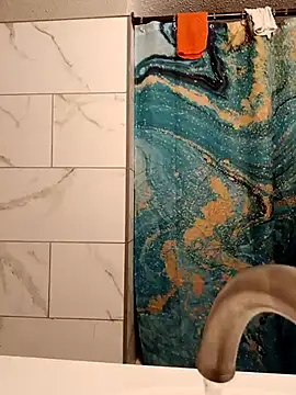 Snapshot of Dropdingo chatting on November 20, 2025, 2:28 pm Dropdingo online show from November 20, 2025, 2:28 pm