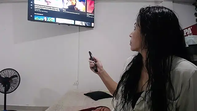 yohacriss online show from September 18, 2025, 10:12 pm