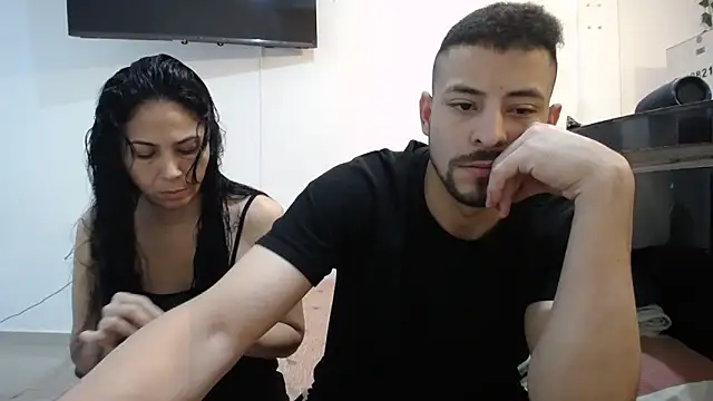 yohacriss online show from October 17, 2025, 7:49 pm