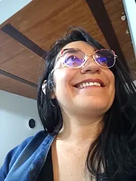 Snapshot of MAFE__29 chatting on October 24, 2025, 11:56 pm MAFE 29 online show from October 24, 2025, 11:56 pm