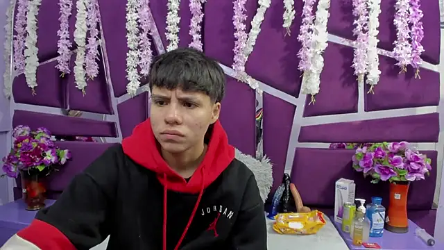 Bruno Cruzz online show from February 13, 2026, 2:07 am