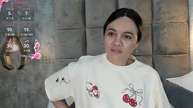 Sky Junne online show from February 22, 2026, 5:44 pm