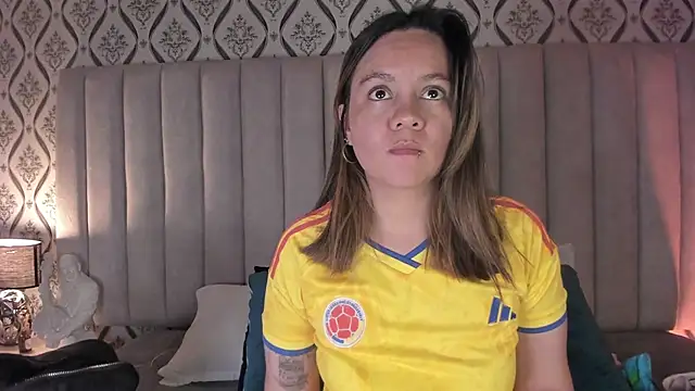 Sky Junne online show from March 26, 2026, 5:18 pm