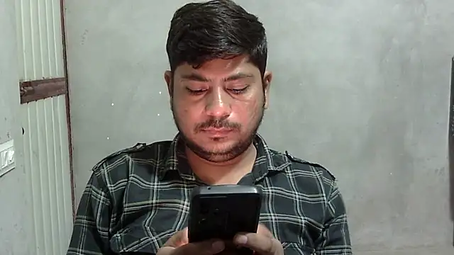 Snapshot of Ajmersingh335512 chatting on April 22, 2026, 4:52 pm Ajmersingh335512 online show from April 22, 2026, 4:52 pm