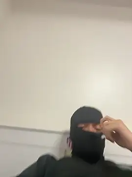 lionr0660 online show from February 10, 2026, 10:25 pm