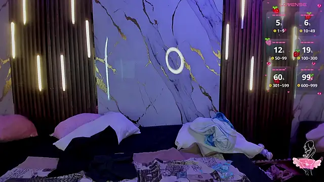 Snapshot of VictoriaDuart chatting on October 30, 2025, 8:20 pm VictoriaDuart online show from October 30, 2025, 8:20 pm