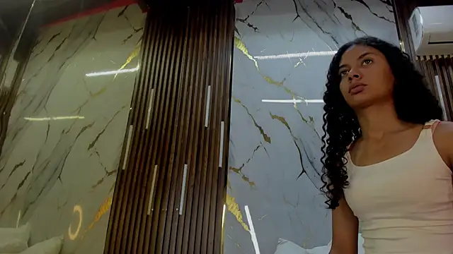 Snapshot of VictoriaDuart chatting on December 5, 2025, 8:16 pm VictoriaDuart online show from December 5, 2025, 8:16 pm