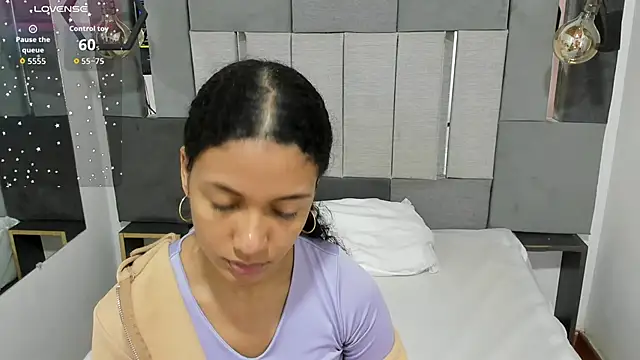 Snapshot of VictoriaDuart chatting on February 16, 2026, 8:05 pm VictoriaDuart online show from February 16, 2026, 8:05 pm