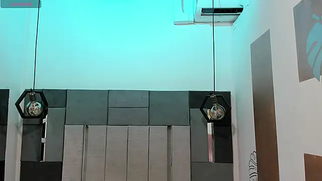 Snapshot of VictoriaDuart chatting on February 22, 2026, 8:29 pm VictoriaDuart online show from February 22, 2026, 8:29 pm