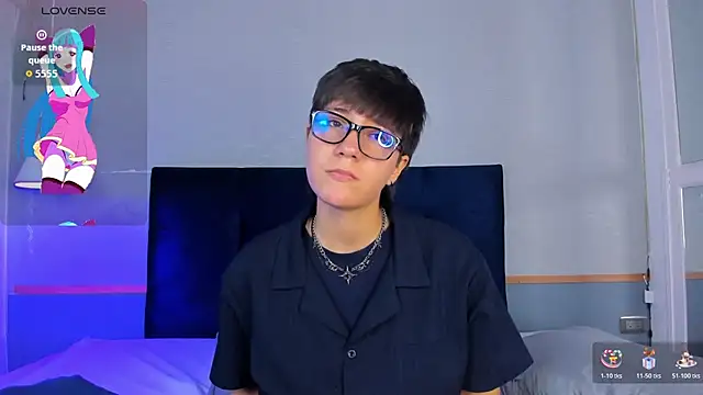 Tsuki Maru online show from December 4, 2025, 7:55 pm