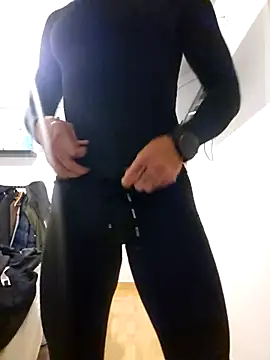 Latinfogoso84 online show from November 23, 2025, 7:46 pm