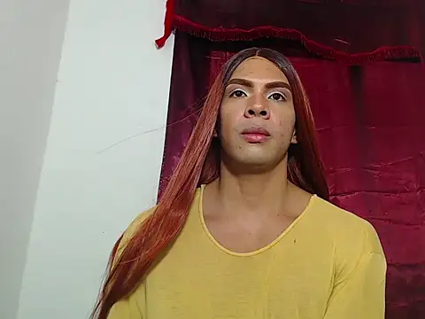 Snapshot of Coral_Santana_x chatting on December 16, 2025, 4:12 pm Coral Santana x online show from December 16, 2025, 4:12 pm