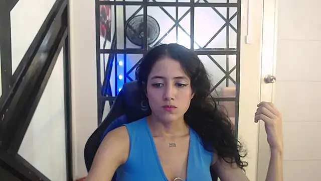 emily rz1 online show from October 10, 2025, 7:13 pm