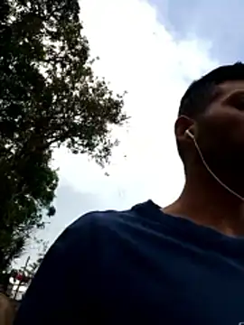 Snapshot of AlphaAlterX chatting on January 11, 2026, 8:14 pm AlphaAlterX online show from January 11, 2026, 8:14 pm