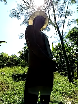 Snapshot of AlphaAlterX chatting on January 14, 2026, 3:17 pm AlphaAlterX online show from January 14, 2026, 3:17 pm