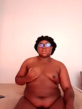 Gyminae online show from November 7, 2025, 3:34 pm