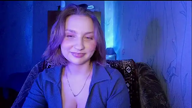 pr In cess  online show from November 7, 2025, 7:14 pm