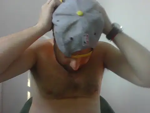 Snapshot of blondi4 chatting on December 17, 2025, 12:55 pm blondi4 online show from December 17, 2025, 12:55 pm