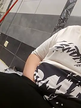 Snapshot of jedoo1213 chatting on December 17, 2025, 9:21 pm jedoo1213 online show from December 17, 2025, 9:21 pm