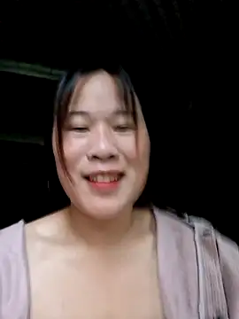 Snapshot of ALIENHR38 chatting on September 9, 2025, 1:38 am ALIENHR38 online show from September 9, 2025, 1:38 am