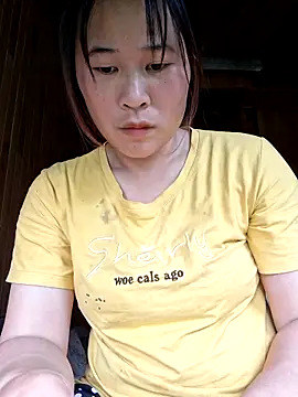 Snapshot of ALIENHR38 chatting on September 23, 2025, 11:52 pm ALIENHR38 online show from September 23, 2025, 11:52 pm