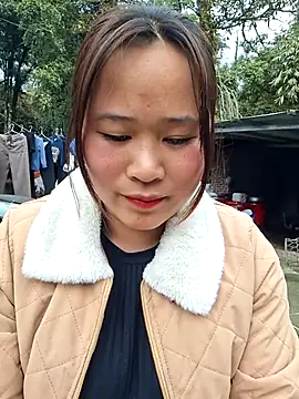 ALIENHR38 online show from February 11, 2026, 4:06 am