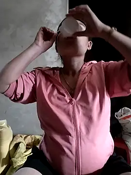 soope-00 online show from October 28, 2025, 12:14 am