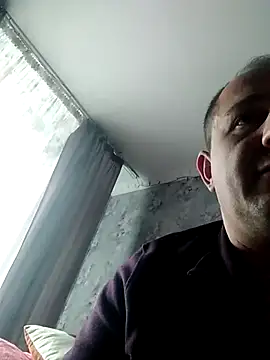 zurab39 online show from October 25, 2025, 12:23 pm