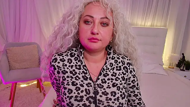 Lilit 1Love online show from December 3, 2025, 4:27 pm