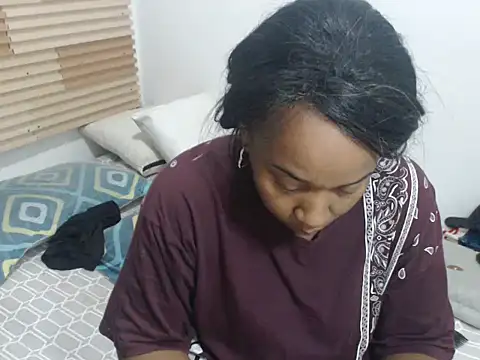 Snapshot of matilde_hot chatting on October 24, 2025, 5:15 am matilde hot online show from October 24, 2025, 5:15 am