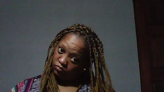 Snapshot of Yellobonepussy chatting on September 9, 2025, 3:44 pm Yellobonepussy online show from September 9, 2025, 3:44 pm