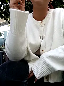 mekserina0 online show from November 2, 2025, 1:24 pm