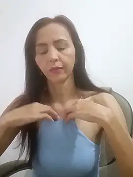 Snapshot of zaira_spice chatting on April 26, 2026, 10:29 pm zaira spice online show from April 26, 2026, 10:29 pm