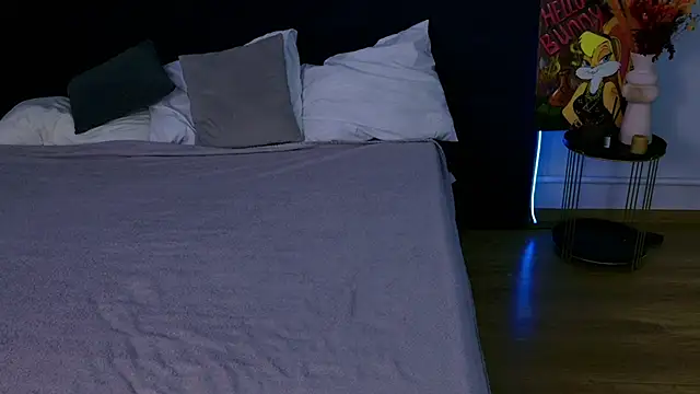 Evie Vall online show from September 18, 2025, 3:03 pm