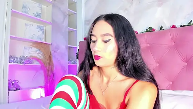 Nicolqueen  online show from November 25, 2025, 11:10 am