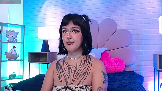 lil candy77 online show from July 23, 2026, 2:04 pm