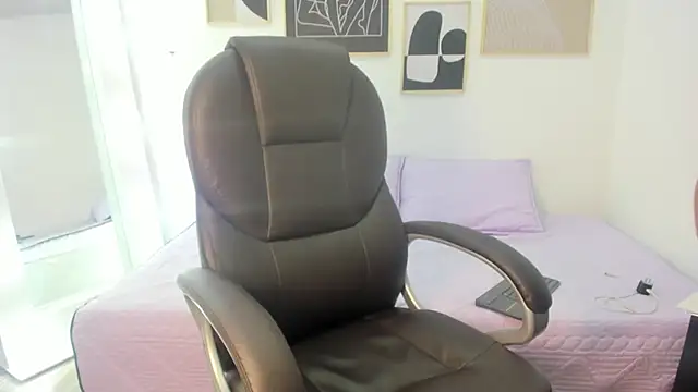 Snapshot of koraline_333 chatting on October 16, 2025, 10:22 pm koraline 333 online show from October 16, 2025, 10:22 pm