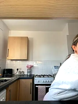 Goldiebaby online show from December 2, 2025, 1:39 pm