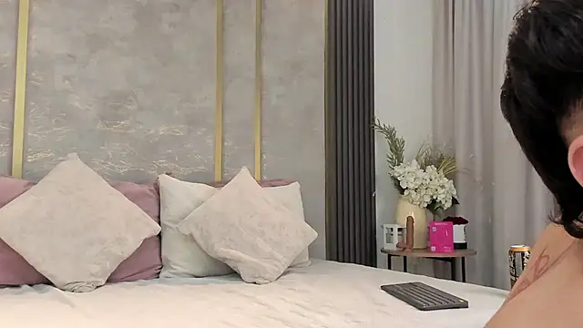 NikoStone  online show from March 7, 2026, 6:21 am