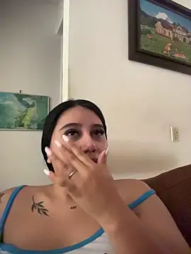 Sophie Dreamss online show from April 14, 2026, 4:57 pm