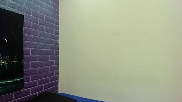 Cora 222 online show from September 23, 2025, 11:13 am