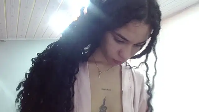 canelasexy 1 online show from October 18, 2025, 10:27 am