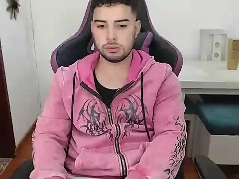 Snapshot of baby_mateo chatting on December 5, 2025, 8:16 pm baby mateo online show from December 5, 2025, 8:16 pm