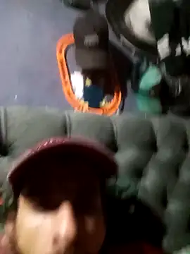 Snapshot of hairy_mannn chatting on February 6, 2026, 3:04 pm hairy mannn online show from February 6, 2026, 3:04 pm