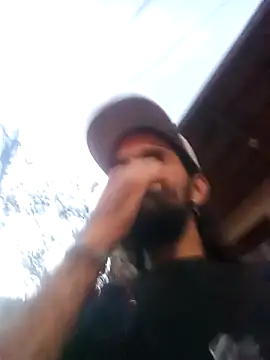 Snapshot of hairy_mannn chatting on March 1, 2026, 12:23 am hairy mannn online show from March 1, 2026, 12:23 am