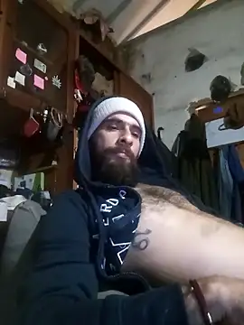 Snapshot of hairy_mannn chatting on May 2, 2026, 4:56 pm hairy mannn online show from May 2, 2026, 4:56 pm